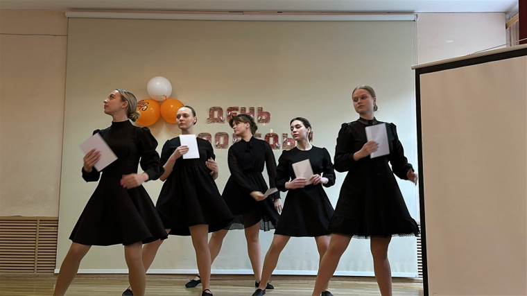Постановка "Учителя в годы Великой Отечественной войны ".